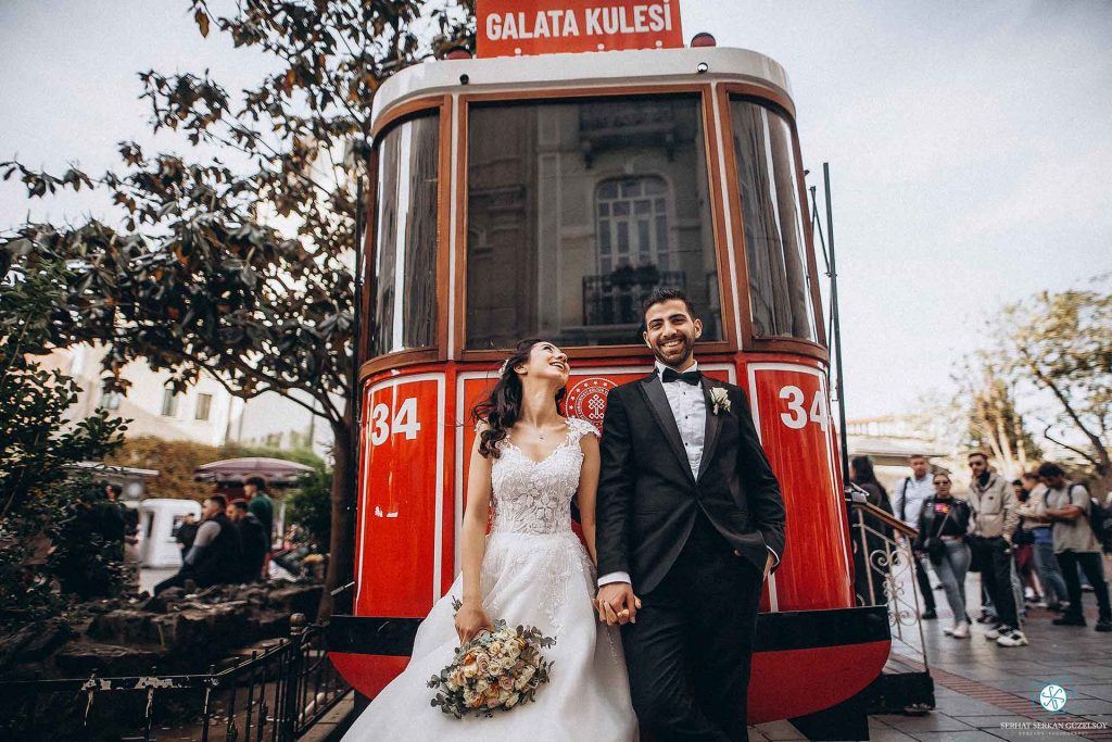 İstanbul'un Sokaklarında Rüya Gibi Bir Düğün Fotoğraf İstanbul Çekimi Düğün Fotoğraf İstanbul