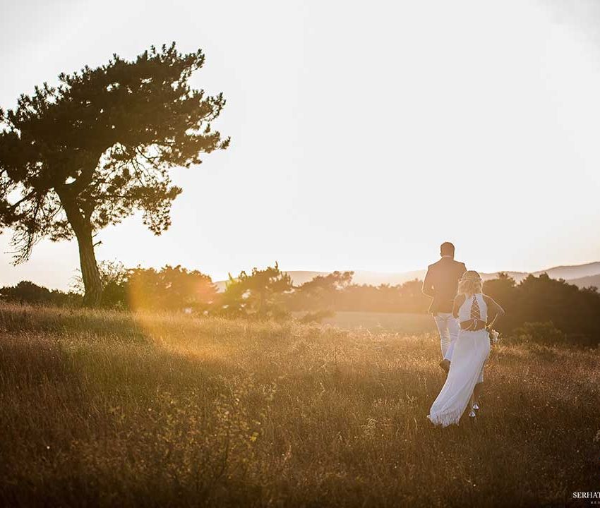 Düğün Fotoğraflarında Poz Verme Sanatı Doğal ve Çarpıcı Fotoğraflar