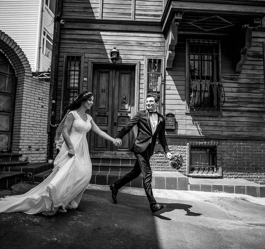 Düğünde Mutluluğun Zirvesinde