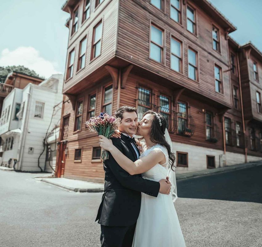 Sokak Fotoğrafçılığı Tarzı Düğün Çekimleri
