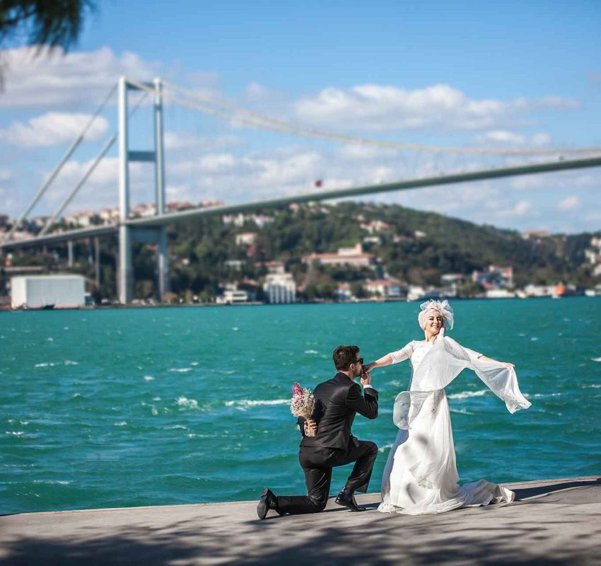 Boğaz Manzaralı Bir Düğünde Muhteşem Fotoğraflar