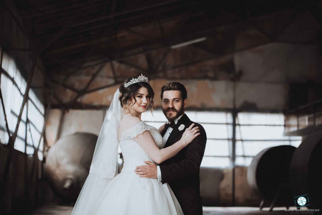 Şehir Düğünleri İçin Modern ve Şık Fotoğraflar Şehir Düğünleri İçin Modern ve Şık Fotoğraflar