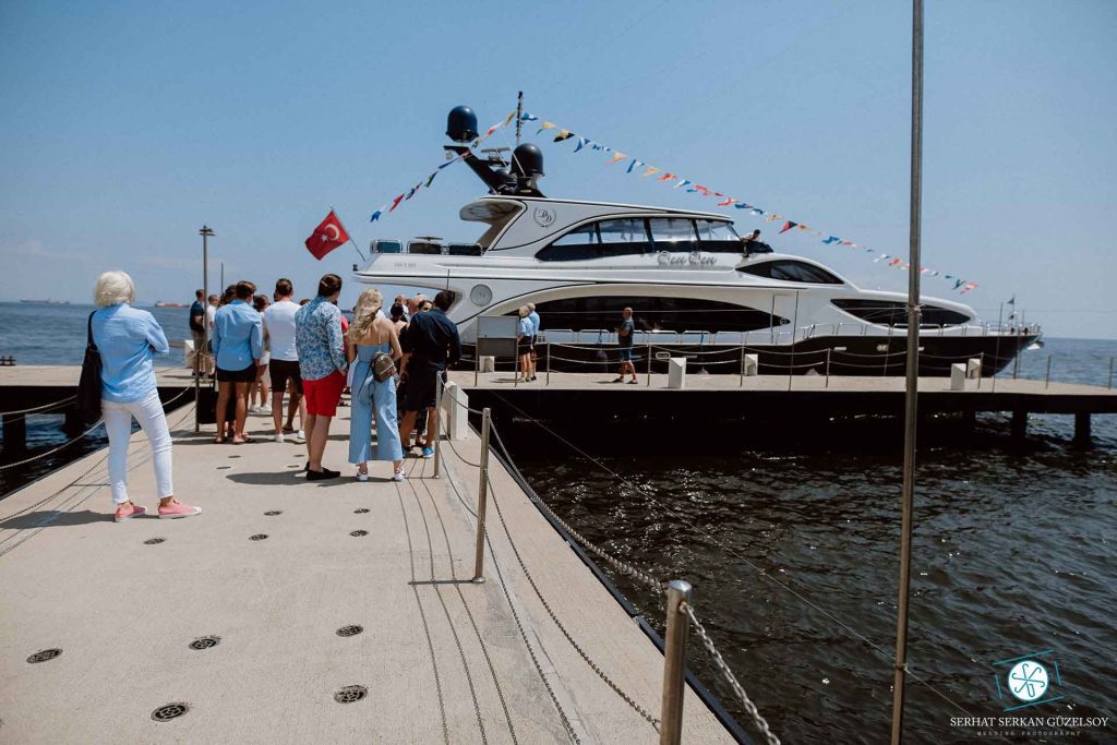 Istanbul Yatta Dugun Fotografi İstanbul Yatta Düğün Fotoğrafı