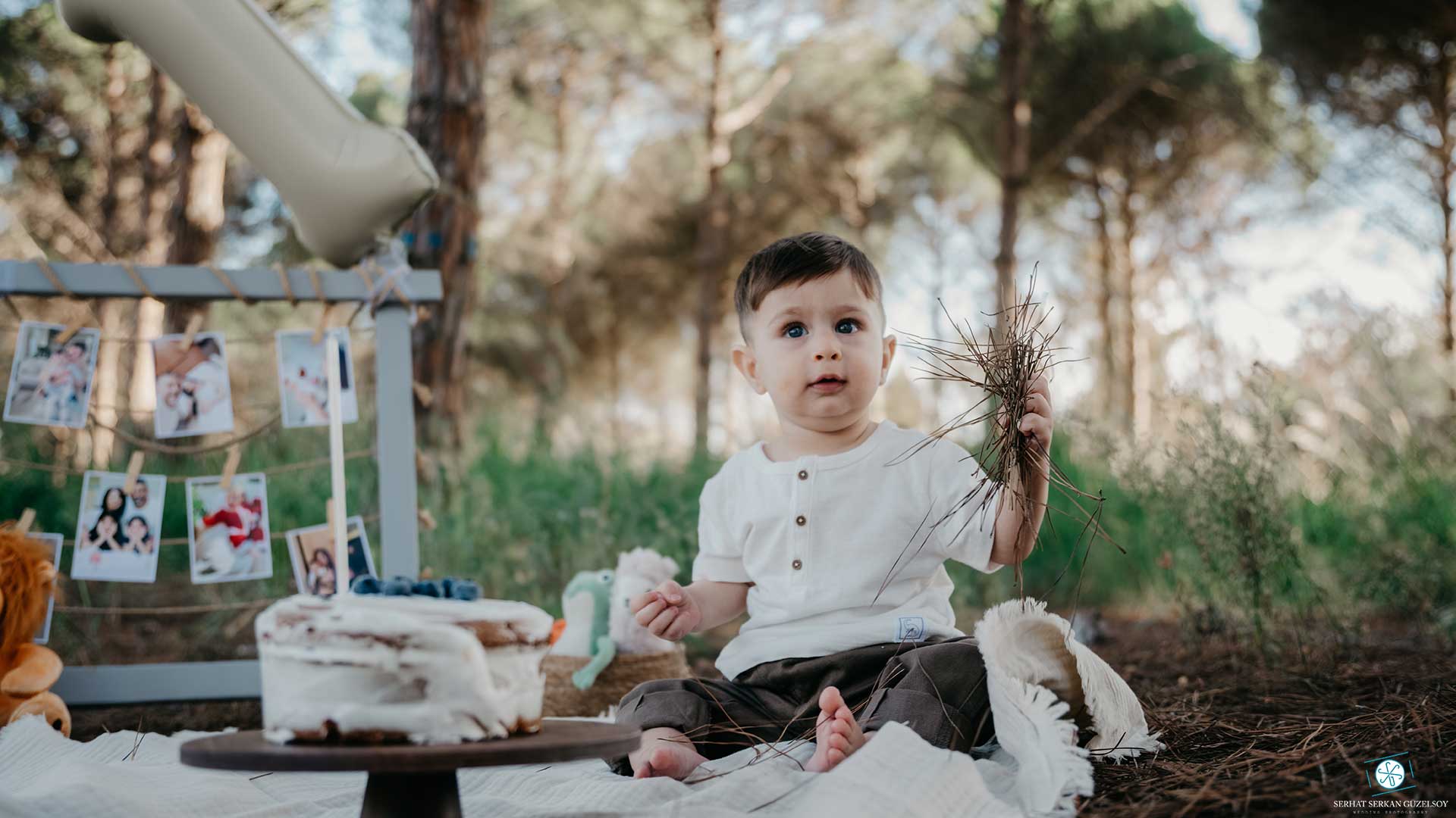Orman temalı doğum günü çekimi