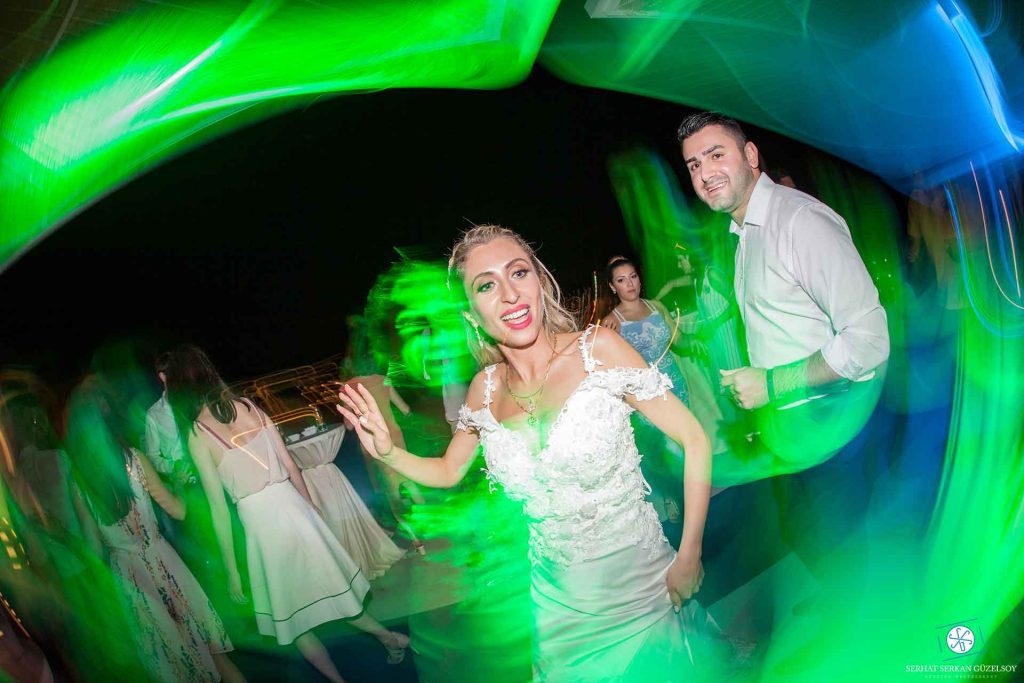 Düğün Gününü After Parti İle Renkli Hale Getirin