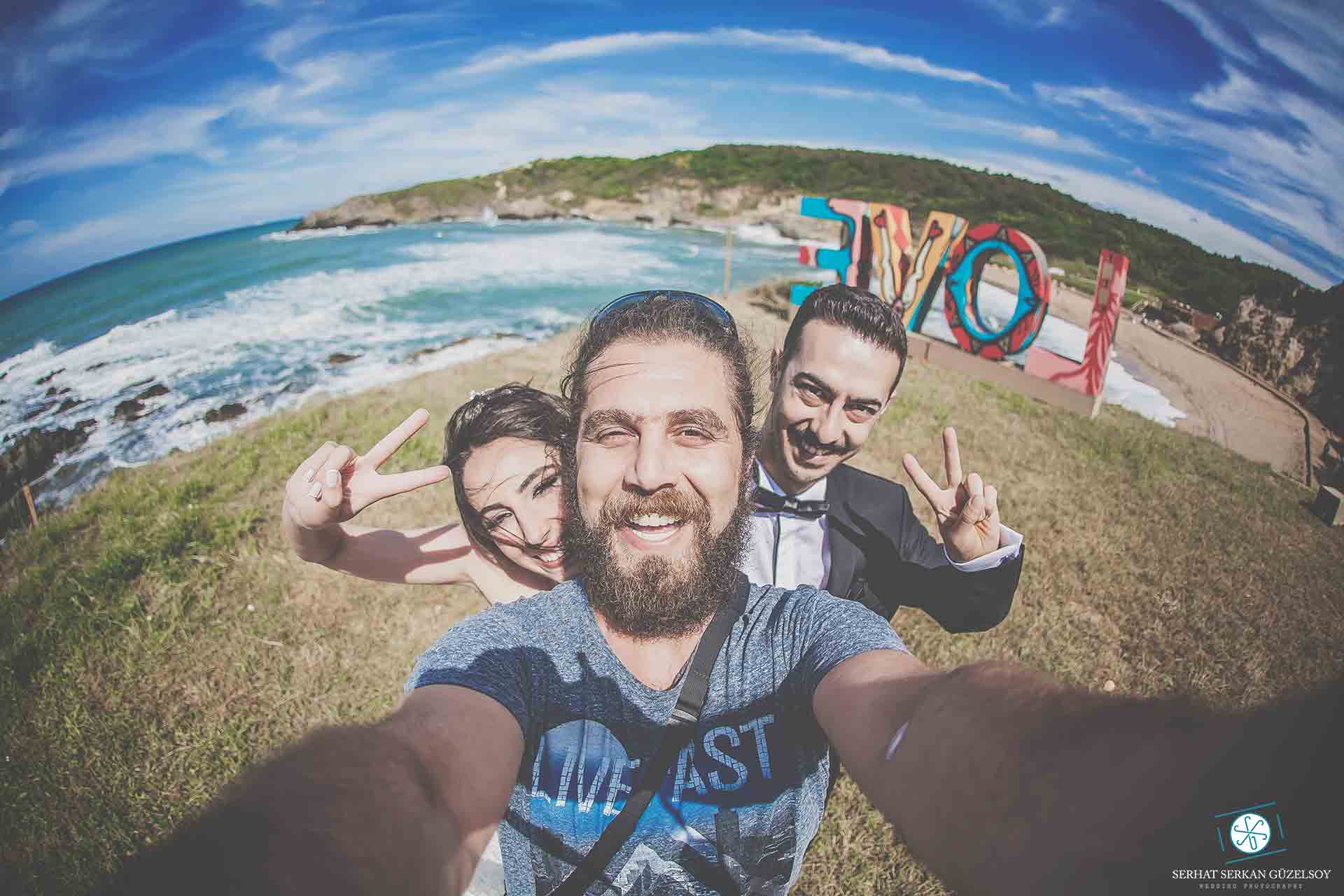 Düğün fotoğrafçısına sorulacak sorular için gelin damat çekimi