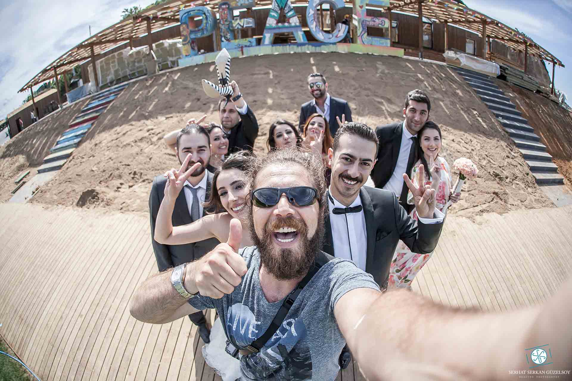 Düğün fotoğrafı ve düğün videosu aynı ekipten doğal dış çekim