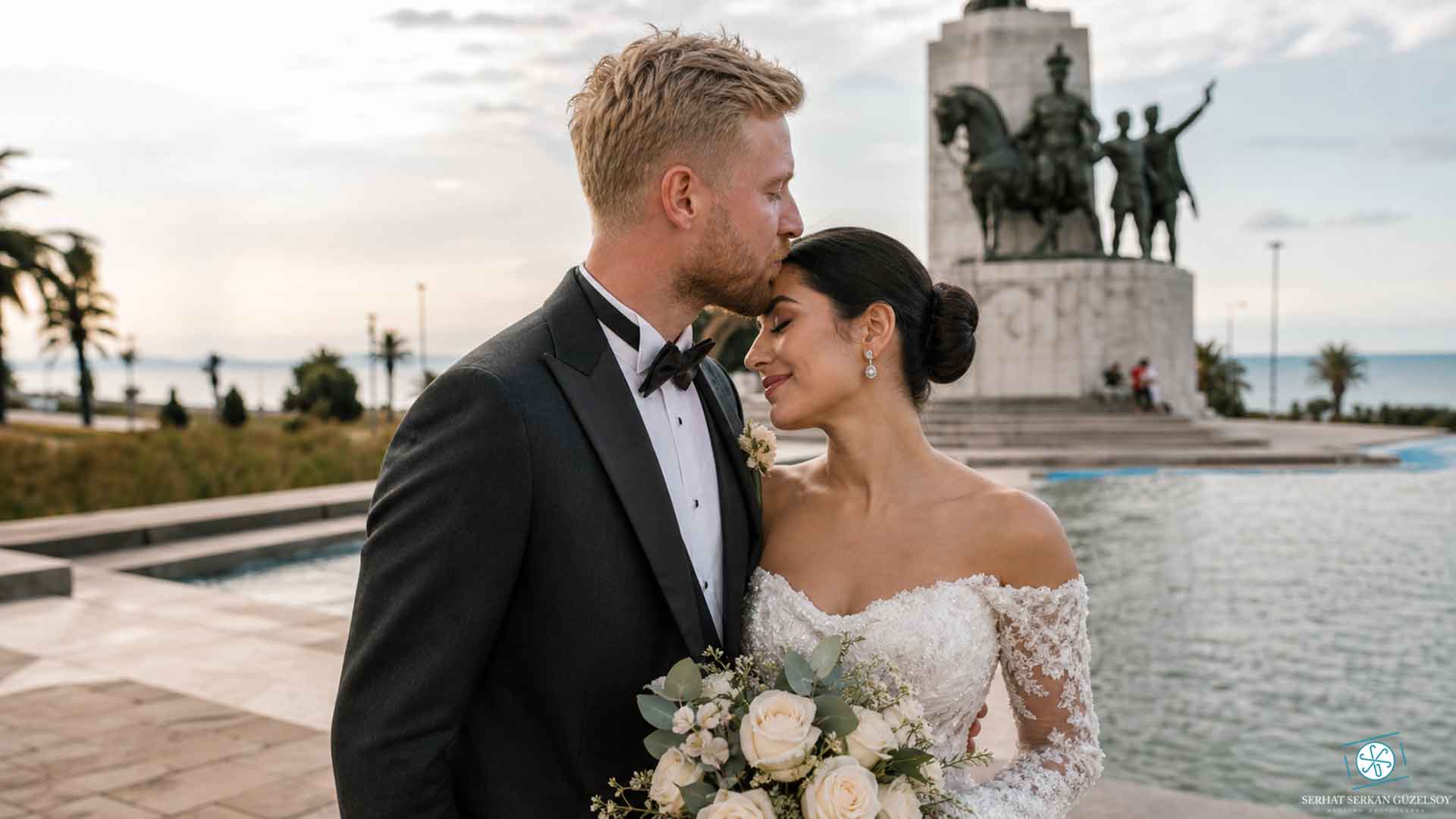 Van yapay zeka düğün fotoğrafları göl manzaralı gelin damat portresi